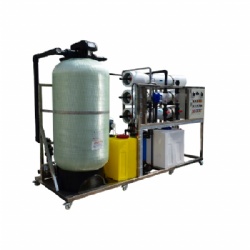 Salt Water Desalination 30 T/H Sea water Treatment System Reverse Osmosis Seawater Desalination Machine